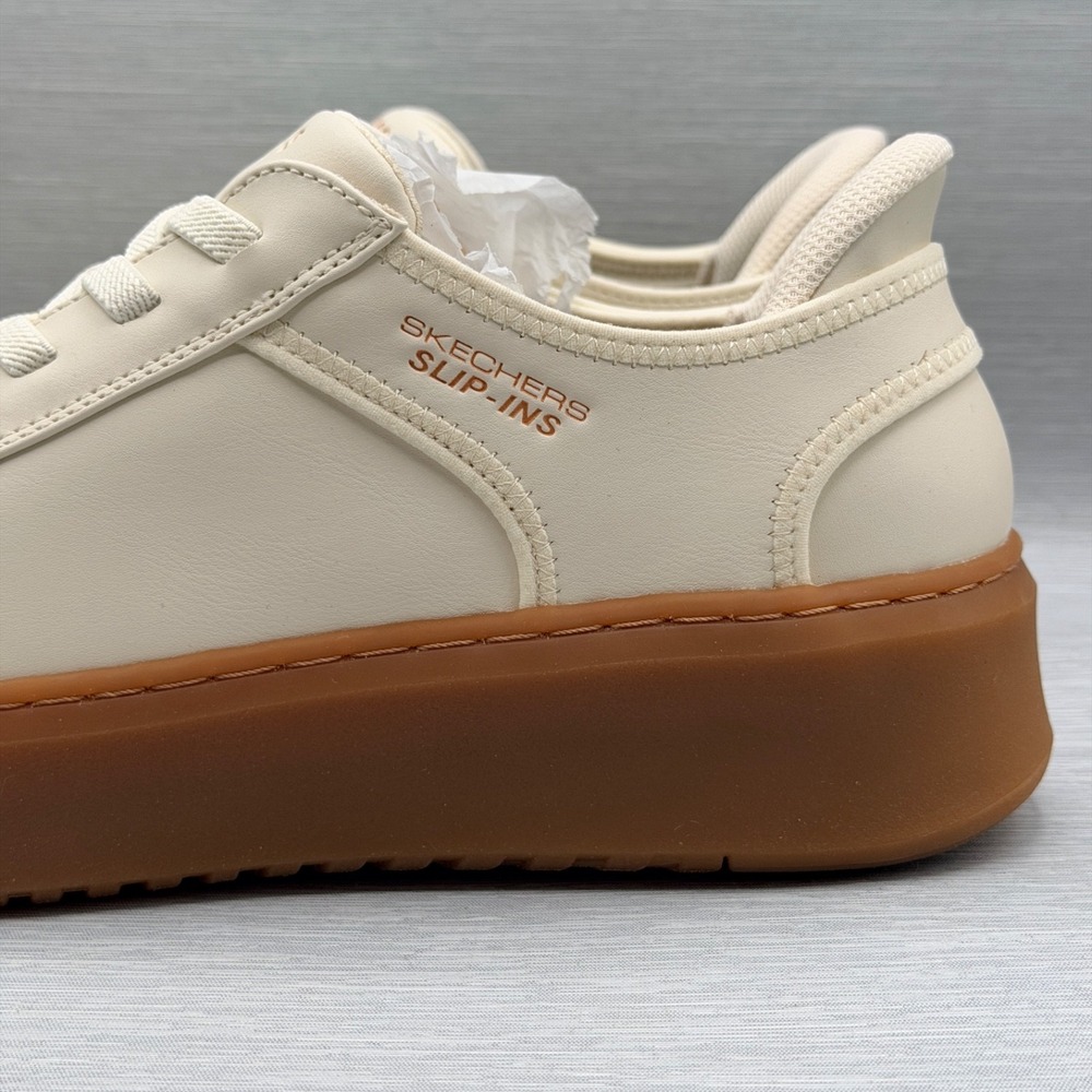 Skechers Men's 9.5 Shoes Cream Slip Ins Sneakers Gum Court Street LA 183177 - Picture 3 of 13